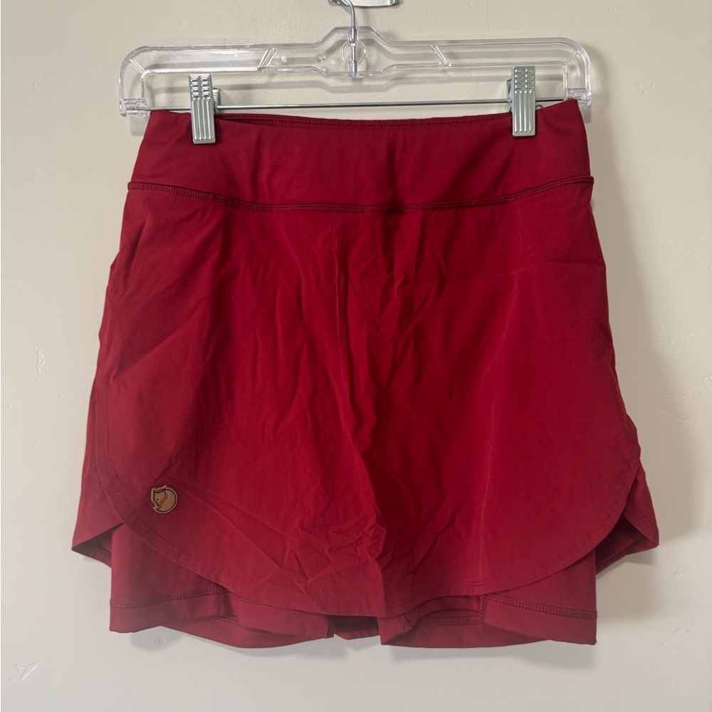 Fjallraven Women's Deep Red Skorts! Perfect for any occasion and really cute🐰